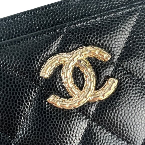 Chanel CC Matelasse Caviar Leather Card Holder - Picture 4 of 6